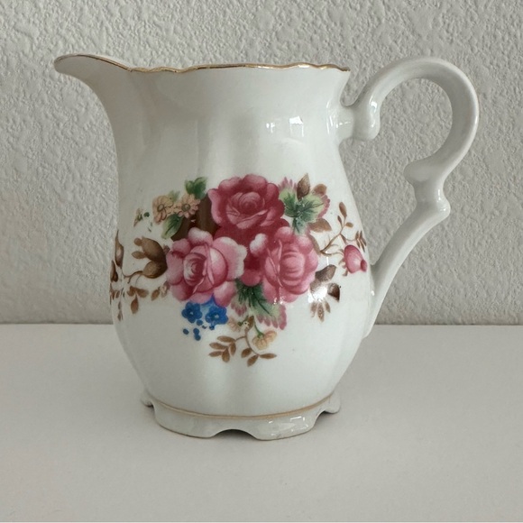 Floral Porcelain Creamer Pitcher vintage about 4” high made in Japan - Picture 4 of 8
